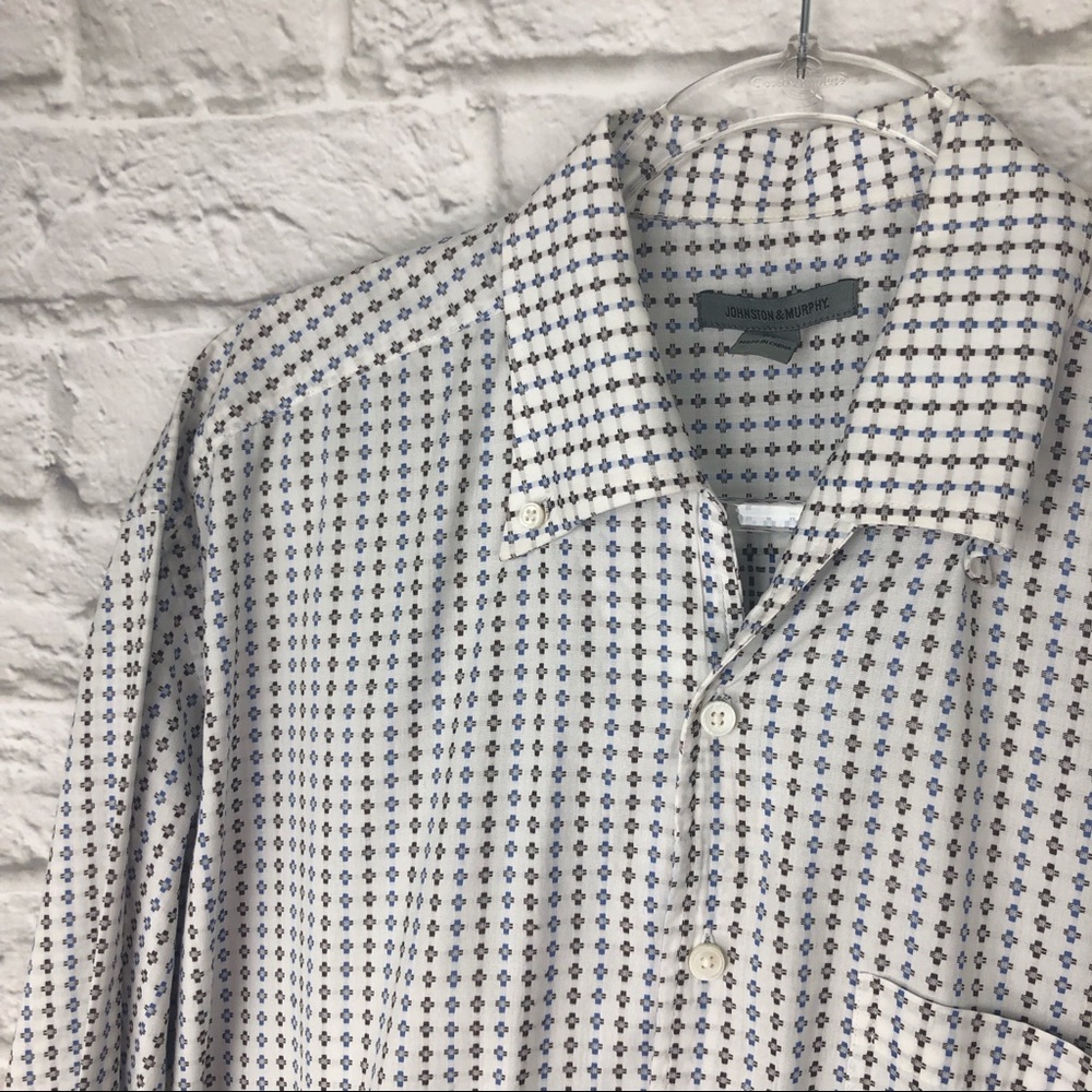SOLD 🚫 JOHNSTON & MURPHY Geometric Button Down - Picture 3 of 6